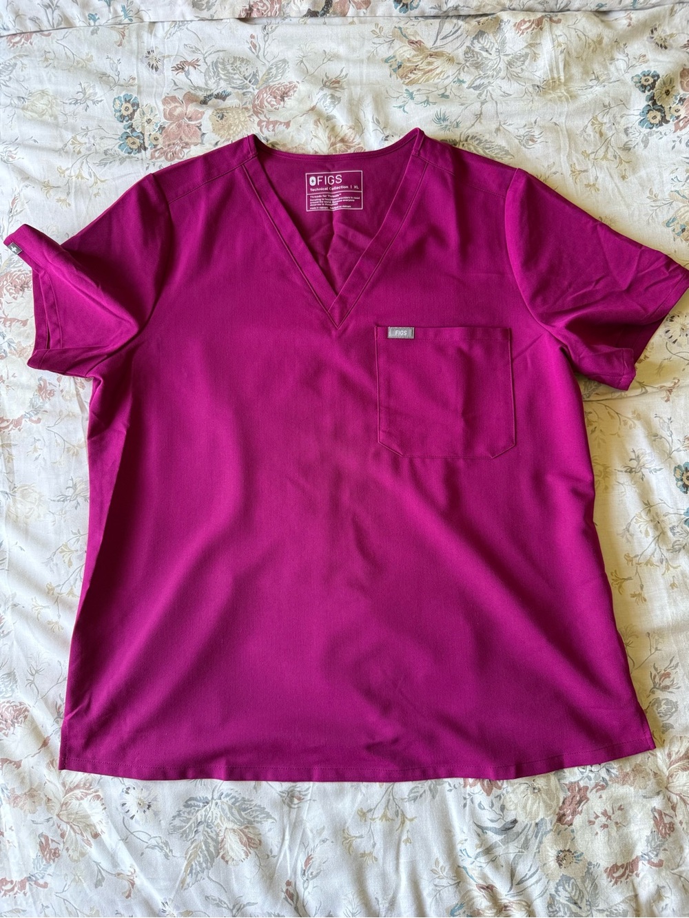 NWOT FIGS Catarina in Dark Magenta size XL